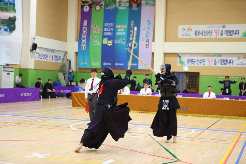 64회 충북도민체육대회에서 개최지 충주시가 13년 만에 종합우승을 차지했다.(충주시 제공. 재판매 및 DB금지)/뉴스1