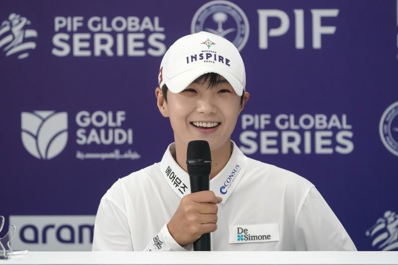기자회견 하는 박성현 (출처=연합뉴스)