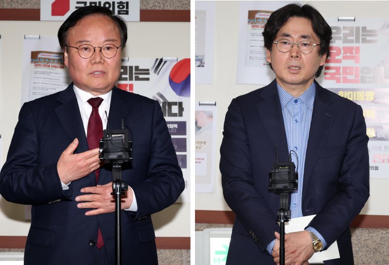 [서울=뉴시스] 조성봉 기자 = 김문수 국민의힘 대선후보 측 김재원(왼쪽사진) 비서실장과 한덕수 대선 예비후보 측 윤기찬 정책대변인이 10일 오후 서울 여의도 국회에서 '김문수-한덕수 대선후보 측 단일화 협상'을 마치고 취재진의 질문에 답변을 하고 있다. 2025.05.10. suncho21@newsis.com
