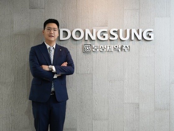 지난해 10월 동성제약 대표이사에 취임한 나원균 대표. 고 이선규 창업주 외손자이자 이양구 전임 대표 조카다. (동성제약 제공)
