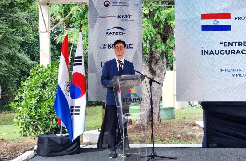 한국자동차연구원, 파라과이에 전기버스 5대 인도