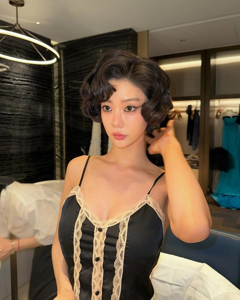 "40세 맞아?"…클라라, 과감한 '섹시' 란제리 자태