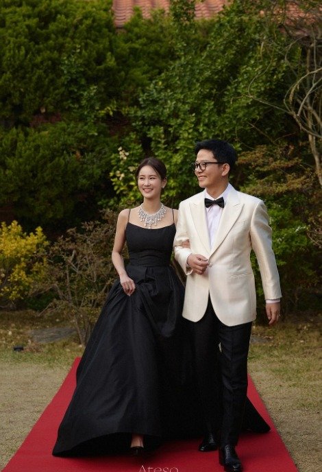 김지민♥김준호, 웨딩화보도 남다른 개그커플 '유쾌' 그 자체