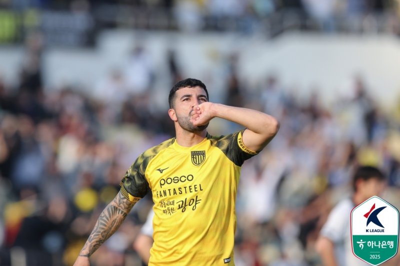 [서울=뉴시스] 프로축구 K리그2 전남 드래곤즈의 알베르띠. (사진=한국프로축구연맹 제공) *재판매 및 DB 금지