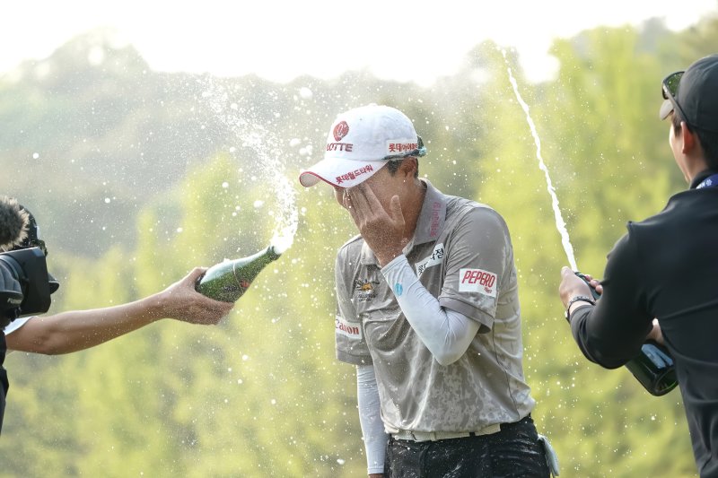 김효주, LPGA 이어 유럽도 정벌... LET 아람코 챔피언십 2연패 기염