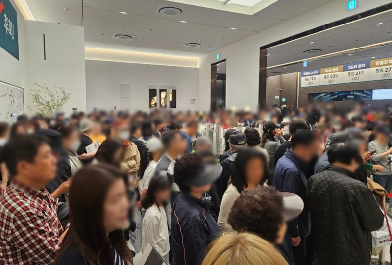'결국, 금수저만 내집마련 하나'...서울 외곽도 소형 10억 돌파
