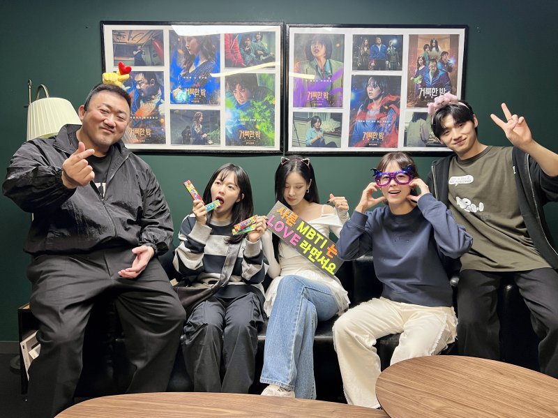 '거룩한 밤: 데몬 헌터스' 개봉 2주차 무대인사