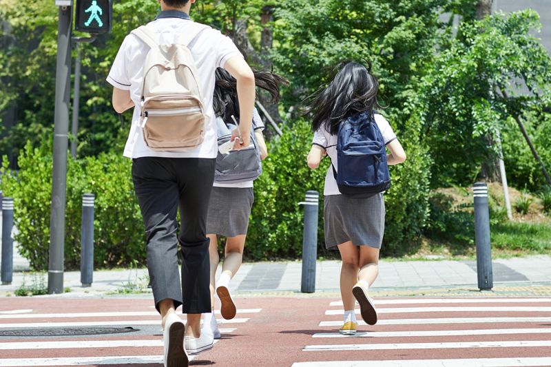 놀이터서 마약 투약→'난동'…잡고 보니 중학생
