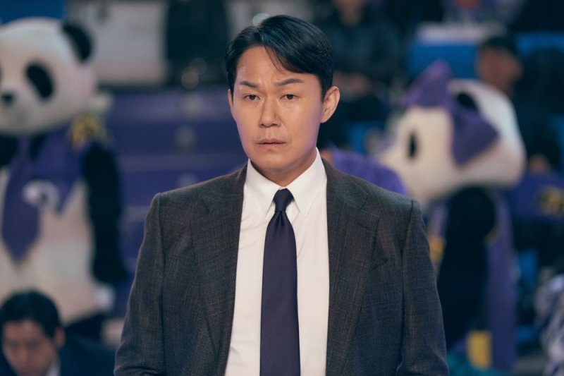 '맹감독의 악플러' 박성웅, 프로농구 감독 변신…강렬 카리스마