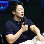 ′나인퍼즐′ 감독 ″김다미 극I·손석구 술 못 마셔…술자리보다 ′톡′″