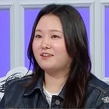 찰스엔터 ″류준열과 스위스에서 스키 타…지금도 안부 묻는 사이″