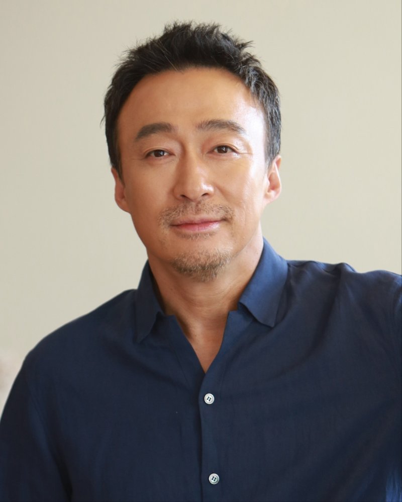 이성민, HB엔터테인먼트와 전속계약…주상욱·안재현 한솥밥