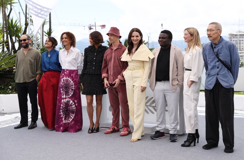 홍상수 감독, 칸 영화제 심사위원으로 레드카펫 밟아 [뉴시스Pic]