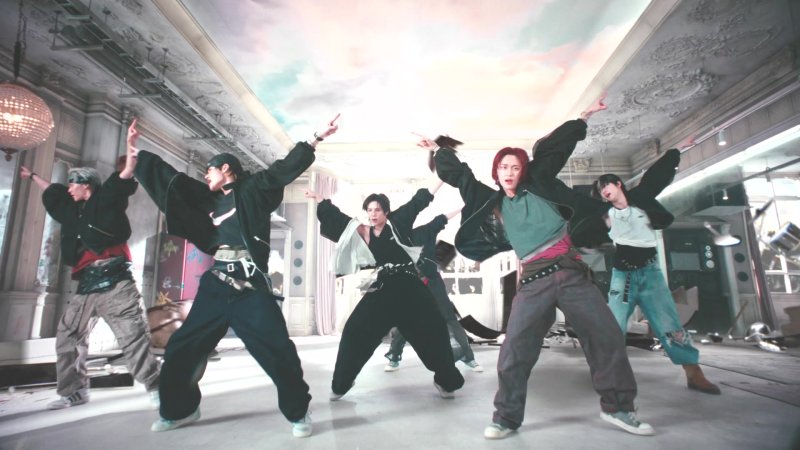 라이즈를 여행하는 브리즈를 위한 안내서 '오디세이' 프리미어…부유(浮遊)함이 부유(富有)하네