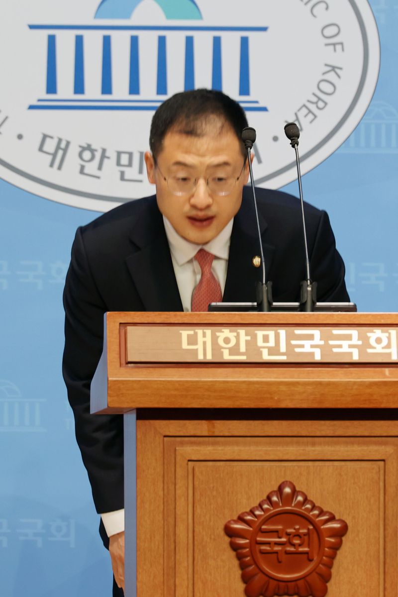 [영상] ‘국힘 탈당’ 김상욱 이재명 지지...“이재명이 가장 보수다운 후보”