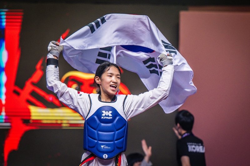 우승 세리머니 하는 이근미. (출처=연합뉴스)