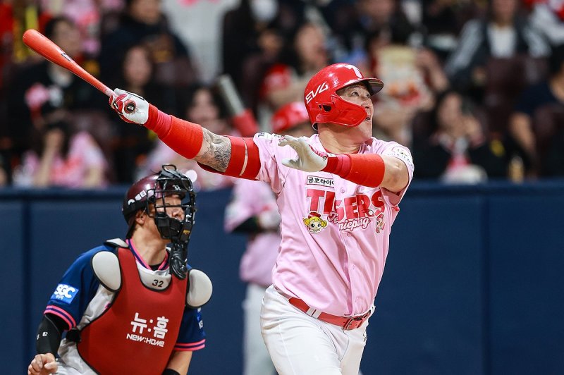 KIA 최형우, 개인 통산 400홈런 (출처=연합뉴스)