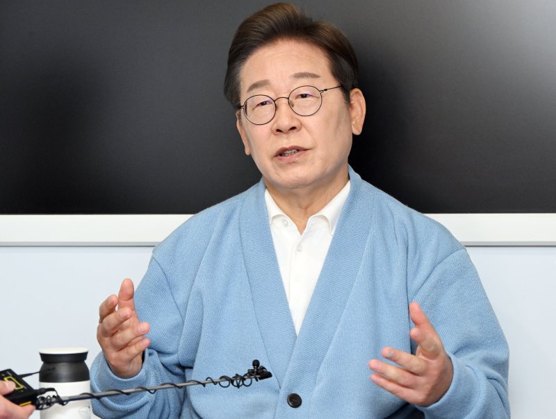 이재명, 김상욱에 러브콜…"함께하자, 민주당 입당했으면"