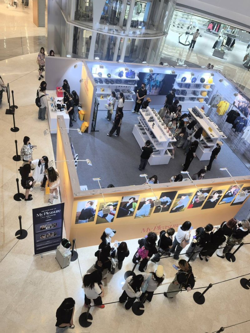 베이비몬스터&middot;트레저, 中 팝업 스토어 들썩