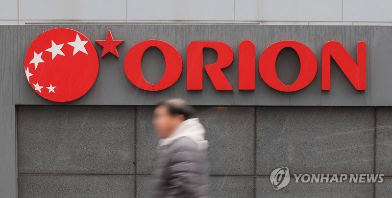 "오리온, 신제품 출시·中법인 성장 기대감 유효..목표가는 ↓" -유진證