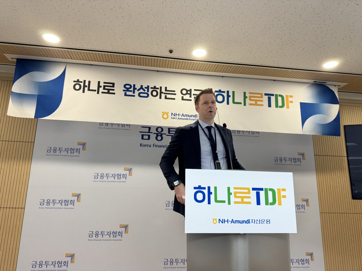 미국은 퇴직 후에도 40% TDF 운용…
