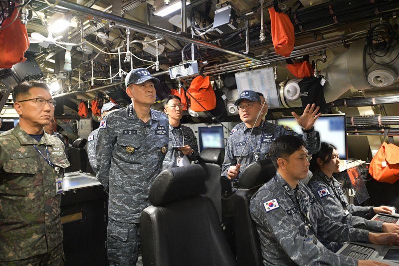 합참의장, 대비태세 현장점검 “해저부터 공중까지 국가안보 수호 이상무!”