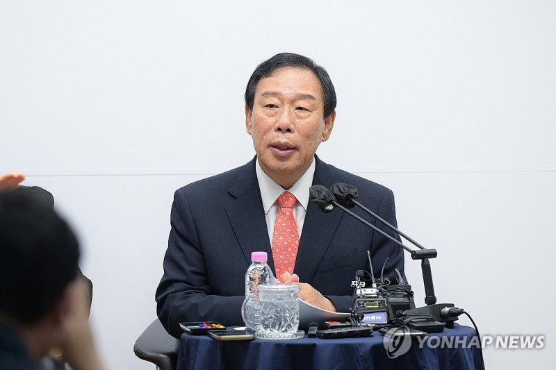 발언하는 최민호 세종시장 (출처=연합뉴스)