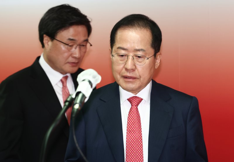 김문수 "洪 합류 설득해달라" 요청에 김대식, 하와이 급파