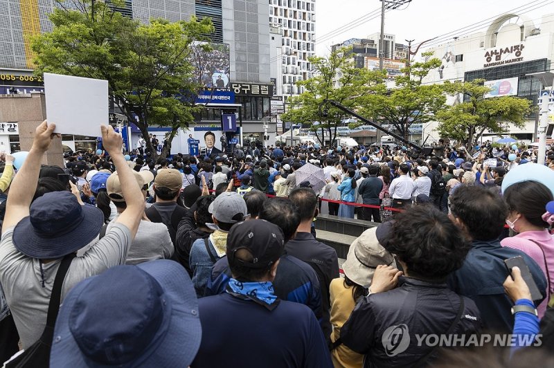 연설하는 이재명 후보 (출처=연합뉴스)
