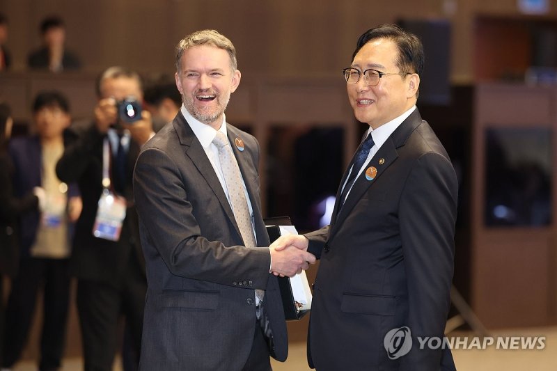 그리어 대표 만난 정인교 통상교섭본부장 (출처=연합뉴스)