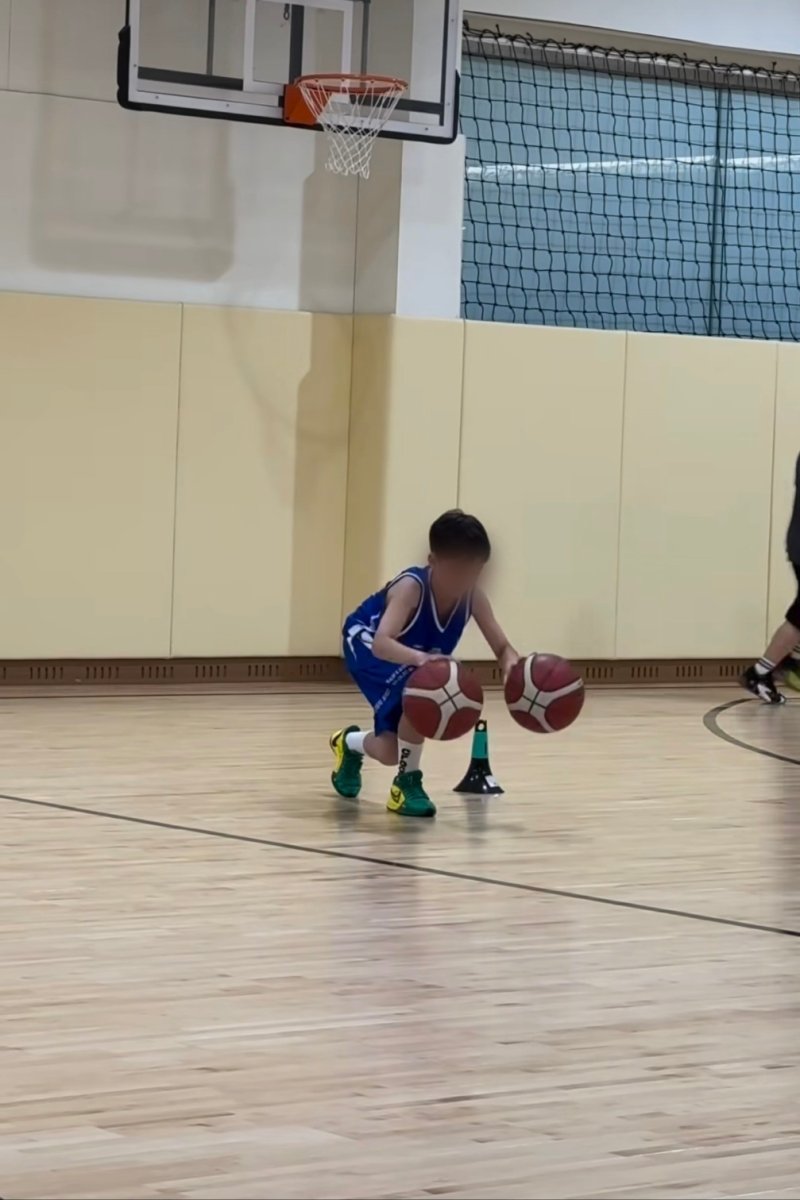 '샘해밍턴 아들' 윌리엄, 폭풍성장 근황…아이스하키 이어 농구