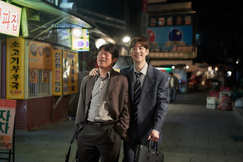 배우 유해진과 탑소주 한잔? 25일 을지로 뜬다