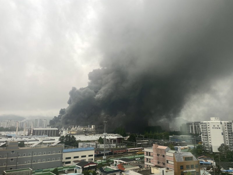 금호타이어 광주 공장서 화재 발생...근로자 1명 고립돼 구조 중