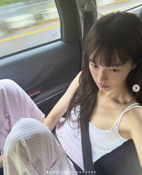 박규영, 휴가지에서 망중한…블랙 비키니로 '반전 매력' [N샷]