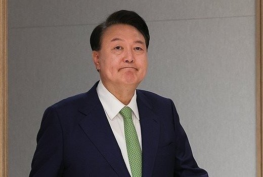 자진탈당 尹 "자유대한민국 위한 책임..金에 힘 모아달라"