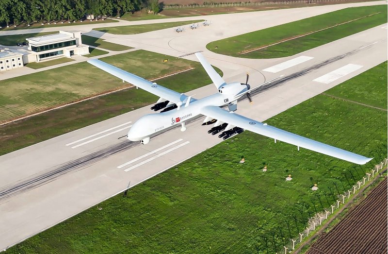 (평양 노동신문=뉴스1) = 북한 노동당 기관지 노동신문은 17일 "경애하는 김정은동지께서 5월 15일 조선인민군 근위 제1공군사단 관하 비행연대를 방문하시고 공군비행대들의 반항공전투 및 공습훈련을 지도했다＂고 보도했다 .[국내에서만 사용가능. 재배포 금지. DB 금지. For Use Only in the Republic of Korea. Redistribution Prohibited] rodongphoto@news1.kr