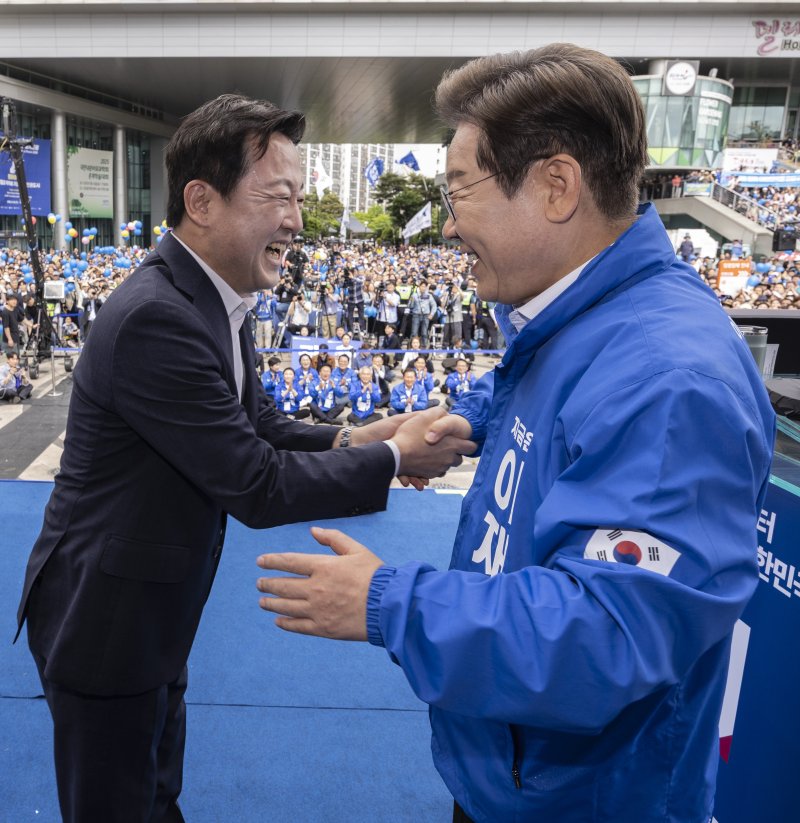 첫 호남 유세 맞대결…李 "텃밭이 아니라 죽비" 金 "5·18명령, 부패·거짓말 절대 안돼"(종합2보)