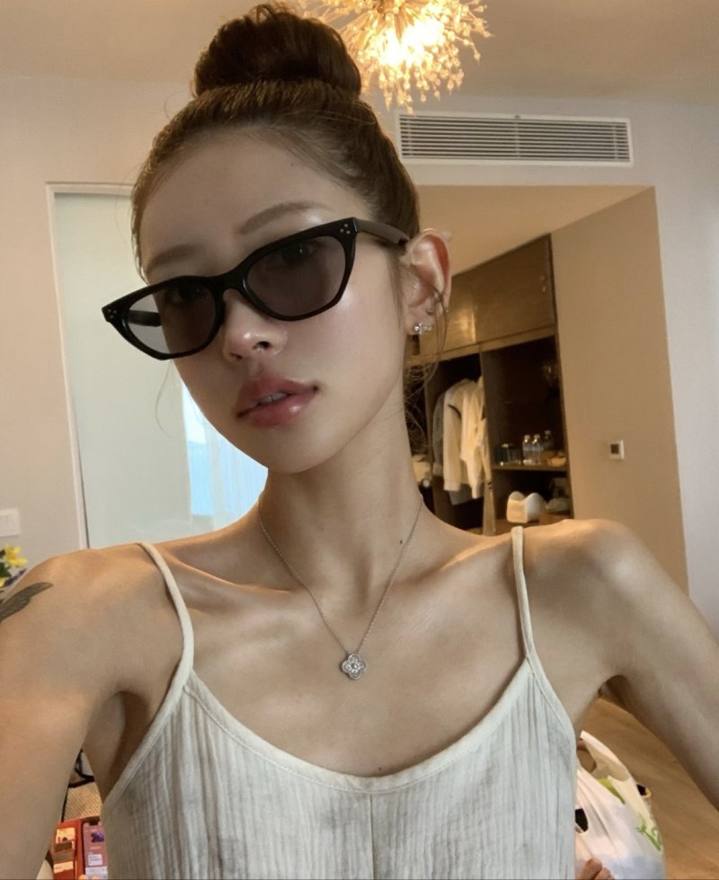 '170㎝·42㎏' 최준희, 뼈말라 몸매…가녀린 일자 쇄골