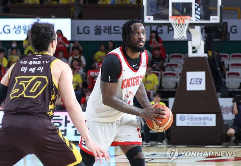 SK 워니 패스는 어디로 (출처=연합뉴스)