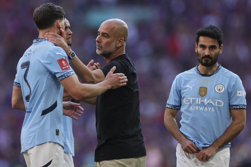 [런던=AP/뉴시스]맨시티, 2년 연속 FA컵 준우승 눈물. 2025.05.17.