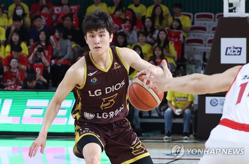 LG 양준석 '돌파' (출처=연합뉴스)