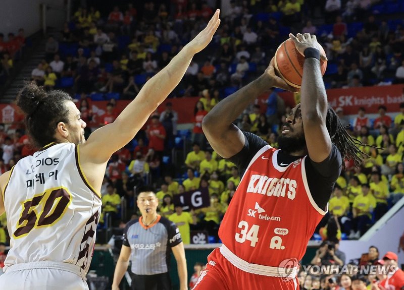 슛하는 자밀 워니 (출처=연합뉴스)