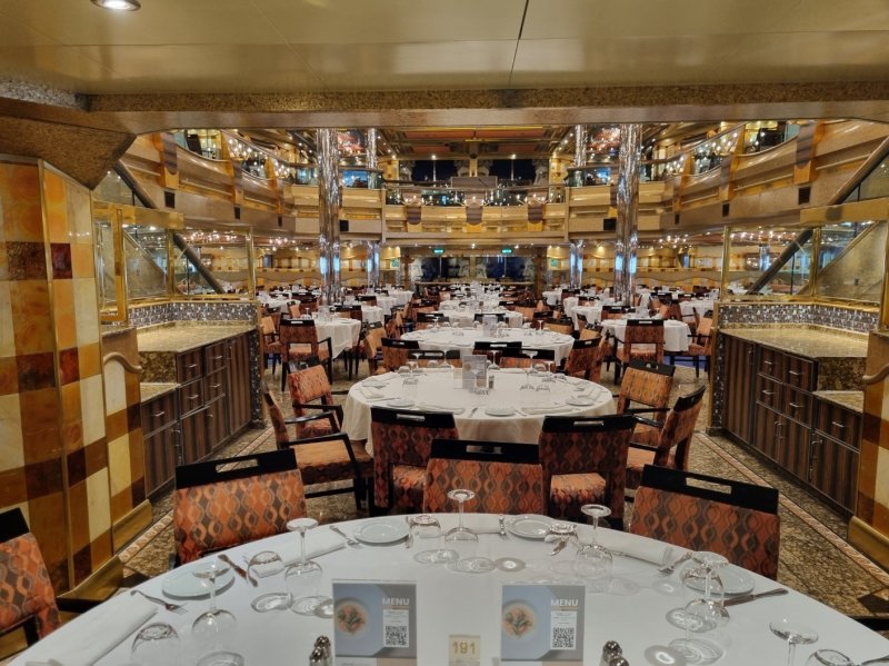 2023년 강원 속초항을 찾은 11만톤급 초호화 크루즈 세레나 코스타호 내부.(뉴스1 DB)