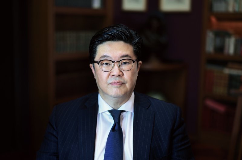 검찰, '홈플러스 사태' 수사 속도…김병주 회장 등 출국금지