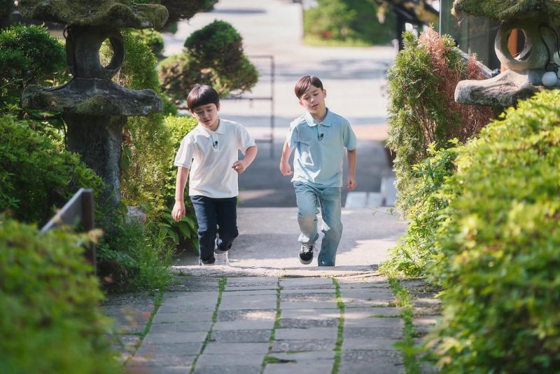 윌리엄·벤틀리, 폭풍성장 근황…유재석과 만났다