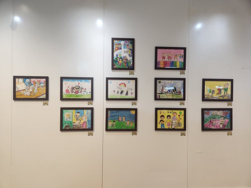 [평택=뉴시스] 장애인식개선 그림그리기 대회 수상 작품. (사진=평택시 제공) 2025.05.20. photo@newsis.com