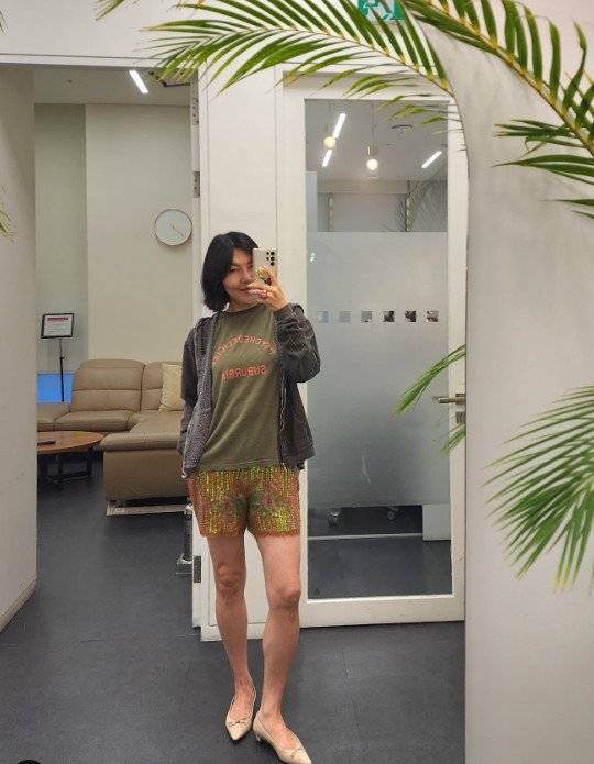한혜연, 과감한 핫팬츠…놀라운 늘씬 각선미