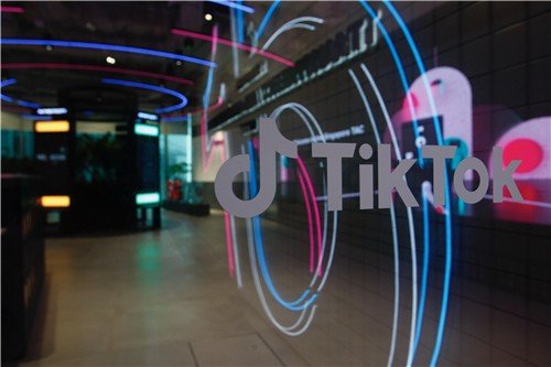틱톡 본사 유리벽의 틱톡 로고 (출처=연합뉴스)