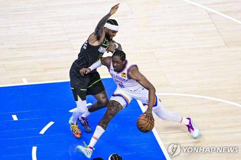 드리블하는 제일런 윌리엄스 (출처=연합뉴스)