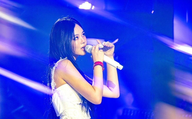 비비. 필굿뮤직 제공